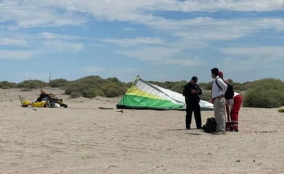 Mueren piloto y turista al desplomarse aeroplano ultraligero en Puerto Peñasco, Sonora