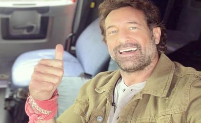 Gabriel Soto se concentra en telenovela y evita tema Irina