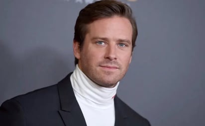 Amigos de Armie Hammer temen que recaiga en el alcoholismo