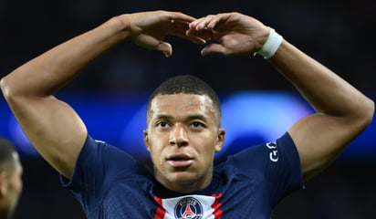 Con doblete de Mbappé el PSG gana al Juventus 2-1