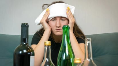 La resaca se debe a beber en exceso o por una intolerancia al alcohol ¿cómo saberlo?