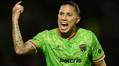 Carlos Salcedo despide a su community manager por subir tuit contra arbitraje