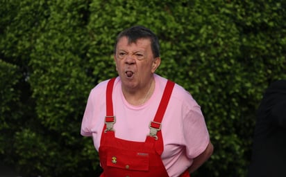 Chabelo se vuelve tendencia tras el fallecimiento de la reina Isabel II