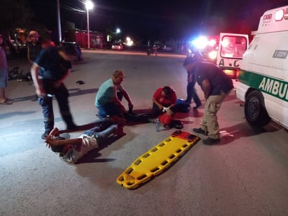 Choque de motos en San Buenaventura, deja dos menores y un adulto lesionado