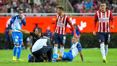 Gustavo Ferrareis sufrió dramática lesión en el Chivas vs Puebla