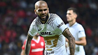 Dani Alves brilla con nueva asistencia y Pumas empata de último minuto