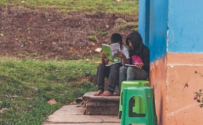 Sin útiles ni vivienda estable, infancias triquis desplazadas viven hostil regreso a clases en Oaxaca