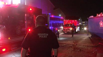 'Nuestros niños no deberían vivir esto': Investigan situación de sospechoso armado en escuela de Houston