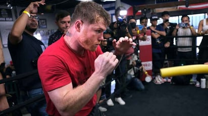 El rey llegó: Canelo Álvarez ya está en Las Vegas listo para su pelea del sábado ante GGG