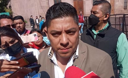 Analiza Ricardo Gallardo cerrar 90% de anexos en SLP por operar en malas condiciones