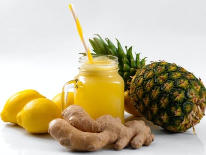 ¿Qué pasa si mezclas la piña con el jengibre?