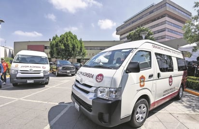 Autobús se sale de camino en la México-Querétaro hay un hombre muerto y dos niños guatemaltecos lesionados: FGJEM