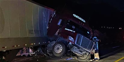 Accidente bloquea la Saltillo-Monterrey