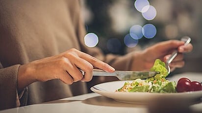 ¿Comer sólo una vez al día? Dieta innovadora de Yoshinori Nagumo