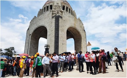 VIDEOS: Capturan momento exacto del sismo con magnitud 7.4 en CDMX