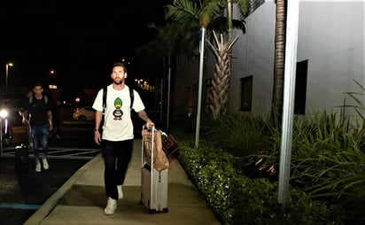 ¿Cuánto cuesta la playera que usó Lionel Messi en su llegada a Estados Unidos?