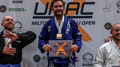 El actor Tom Hardy se presentó de sorpresa en un torneo de artes marciales y lo ganó