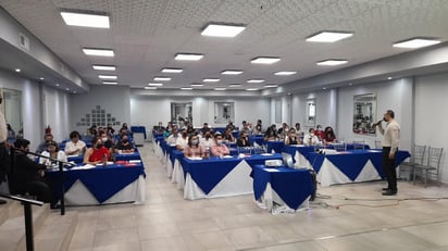 JS1 imparte talleres de eficacia y seguridad en medicinas