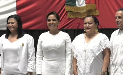 Mara Lezama toma protesta como la primer mujer gobernadora de Quintana Roo 