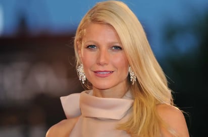 Gwyneth Paltrow cumple 50 años, desnuda y en color dorado