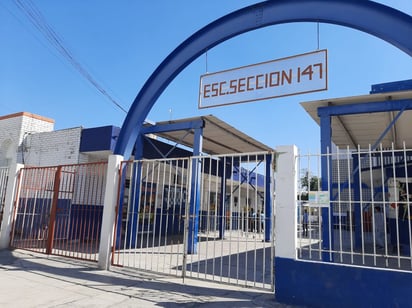 Papás de acuerdo con que se haga operativo mochila en escuelas