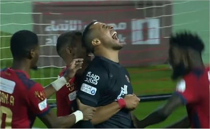 VIDEO: El espectacular gol de portería a portería en el futbol de Arabia Saudita: El guardameta del Damac de la primera división de Arabia Saudita marcó uno de los goles más increíbles.