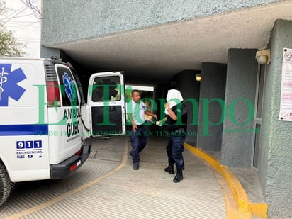 Policía cae de patrulla en una persecución en Monclova 