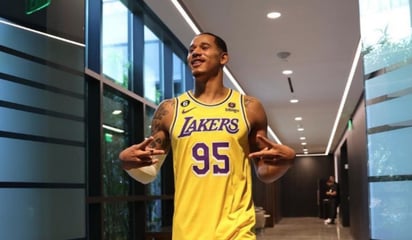 Juan Toscano ya jugó con los Lakers junto a LeBron James: Así fue el debut del mexicano