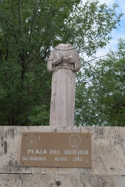 Imagen de San Francisco fue decapitada en plaza del escultista.