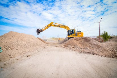 Obras publicas inicia reparación del arroyo el soldado en Piedras Negras 