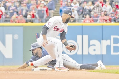 Con jonrón de Ramírez, Guardians se llevan el primer juego ante Rays