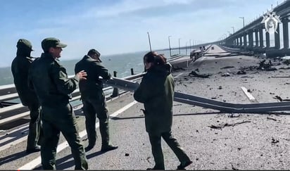 Ucrania sugiere que Moscú estaría detrás de explosión en puente de Crimea