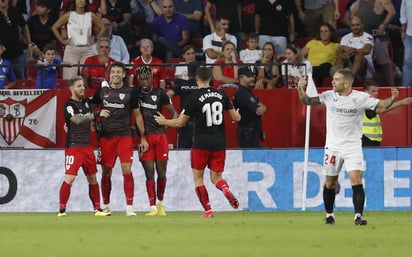 Jorge Sampaoli redebuta como director técnico del Sevilla y saca un intenso empate ante Athletic de Bilbao 