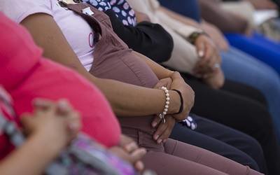 Alarma aumento de embarazos adolescentes en Monclova