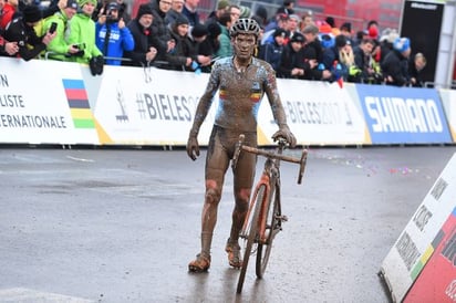 El belga Gianni Vermeesch primer campeón mundial de gravel