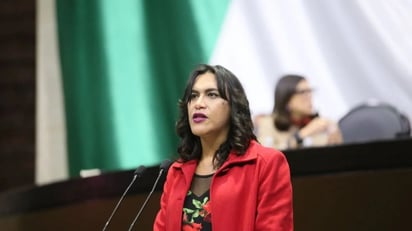 Morena expulsaría a diputada trans 