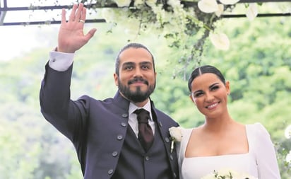 Maite Perroni celebra boda y no de telenovela