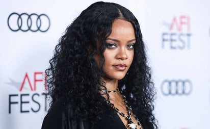 Rihanna presume cuerpazo en nuevo video para su colección de lencería