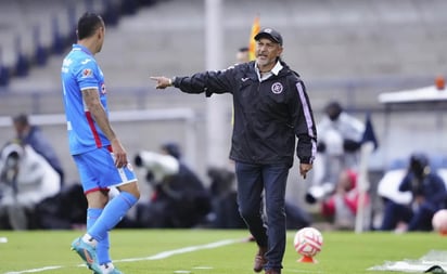 Cruz Azul se queda sin defensas para el juego contra Rayados