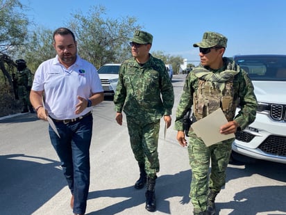 Avanza construcción de línea de agua potable al norte de Monclova