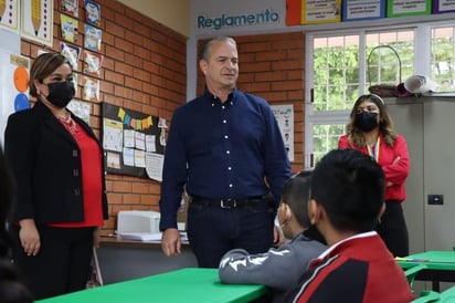 Secretaría de Educación se mantiene al tanto de problemas en escuelas, atiende el del 'kinder'