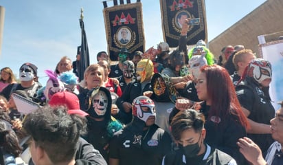 Lucha Libre AAA realizó la marcha anual de cara a triplemanía