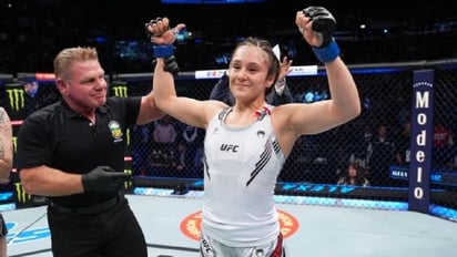 Alexa Grasso y su primer combate estelar