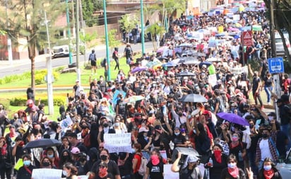 Por segundo día, estudiantes protestan contra acoso y falta de seguridad en Veracruz