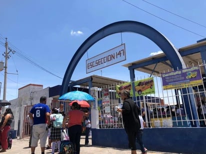 Escuela 147 con clases en línea por drenaje colapsado en Monclova 