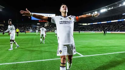 Chicharito celebra su mejor campaña goleadora: 'Hace dos años dijeron que estaba acabado'