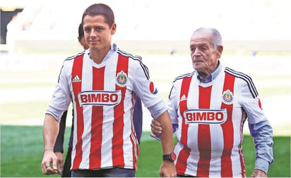 Chicharito Hernández y su emotivo homenaje en honor a su abuelo