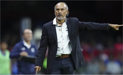 Cruz Azul reafirma a Raúl Gutiérrez como director técnico para el siguiente torneo: A pesar de la eliminación frente a Rayados en cuartos de final, en La Noria definieron que hay Potro para rato