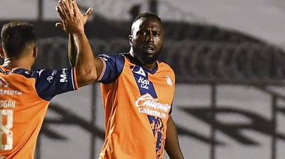 Jozy Altidore jugó 88 minutos en el Club Puebla y ya se despidió