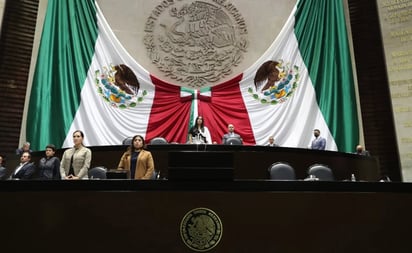 Guardan diputados un minuto de silencio por víctimas de tormenta tropical 'Karl'